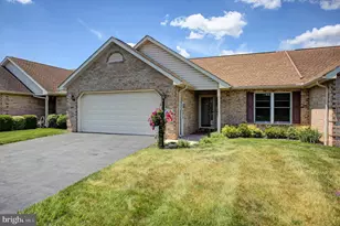 2368 Majestic Ct, Chambersburg, PA 17202 - Photo 1