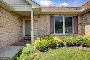 2368 Majestic Ct, Chambersburg, PA 17202 - Photo 9