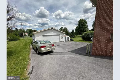 831 Fairview Avenue, Waynesboro, PA 17268 - Photo 15