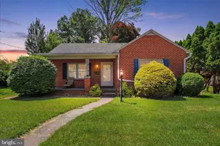 439 S 8th St, Chambersburg, PA 17201 - Photo 1