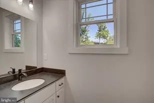 695 Karvois Ct, Chambersburg, PA 17202 - Photo 17
