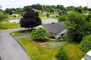 222 Harvest Ln, Chambersburg, PA 17202 - Photo 9