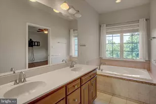11067 Weatherstone Dr, Waynesboro, PA 17268 - Photo 21