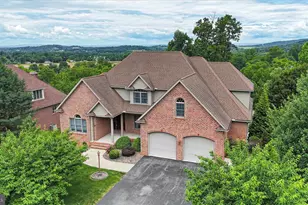 11067 Weatherstone Dr, Waynesboro, PA 17268 - Photo 3