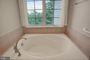11067 Weatherstone Dr, Waynesboro, PA 17268 - Photo 19