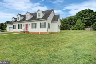 10305 Candura Dr, Waynesboro, PA 17268 - Photo 5