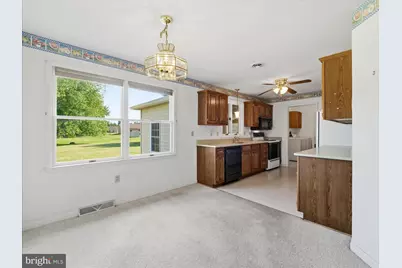 1741 Wisteria Drive, Chambersburg, PA 17202 - Photo 13