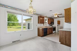 1741 Wisteria Dr, Chambersburg, PA 17202 - Photo 13