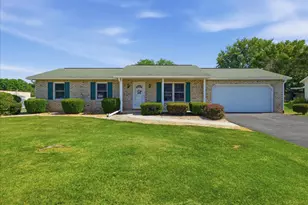 1741 Wisteria Dr, Chambersburg, PA 17202 - Photo 1