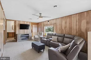 1756 Newcomer Rd, Chambersburg, PA 17202 - Photo 17