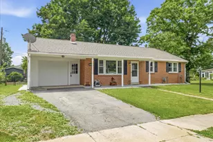 826 Crescent Dr, Shippensburg, PA 17257 - Photo 3