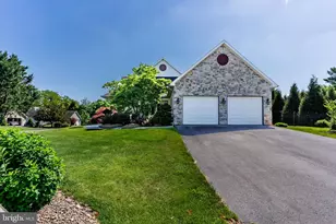 197 Beechwood Ln E, Chambersburg, PA 17201 - Photo 7