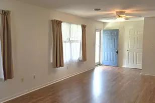 610 W 3rd St, Waynesboro, PA 17268 - Photo 5