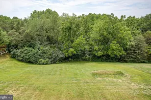 641 Shannon Dr N, Greencastle, PA 17225 - Photo 21