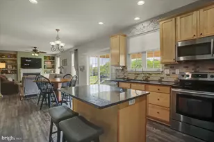 641 Shannon Dr N, Greencastle, PA 17225 - Photo 15