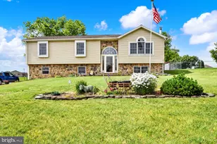 1228 Candice Ln, Chambersburg, PA 17201 - Photo 1