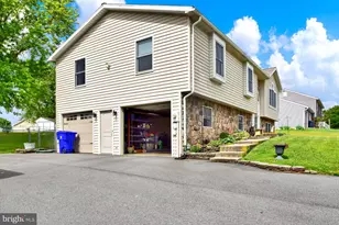 1228 Candice Ln, Chambersburg, PA 17201 - Photo 3
