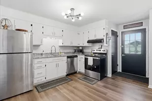 3450 Gregway Dr, Chambersburg, PA 17201 - Photo 11