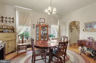 215 W 2nd St, Waynesboro, PA 17268 - Photo 11