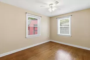 926 S 5th St, Chambersburg, PA 17201 - Photo 13