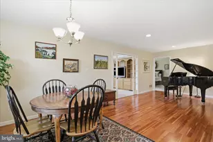 254 Phoenix Dr, Chambersburg, PA 17201 - Photo 15