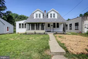 320 S Park Ave, Mercersburg, PA 17236 - Photo 1