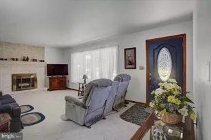 1009 Willowbrook Dr, Chambersburg, PA 17202 - Photo 5