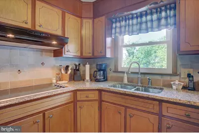 1009 Willowbrook Drive, Chambersburg, PA 17202 - Photo 11