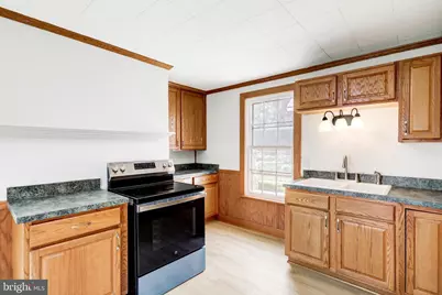 476 E E Queen Street, Chambersburg, PA 17201 - Photo 9