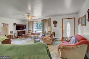 830 Black Gap Rd, Fayetteville, PA 17222 - Photo 7