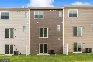 515 Bartholomew Dr, Waynesboro, PA 17268 - Photo 3