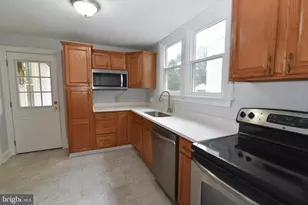 225 W 2nd St, Waynesboro, PA 17268 - Photo 11