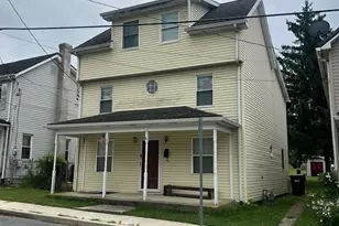 38 W W California St, Mercersburg, PA 17236 - Photo 3