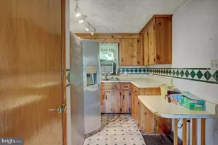 1811 Holly Ln, Chambersburg, PA 17202 - Photo 7