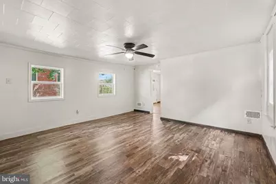 222 W 4th St, Waynesboro, PA 17268 - Photo 5