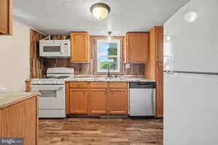 222 W 4th St, Waynesboro, PA 17268 - Photo 9