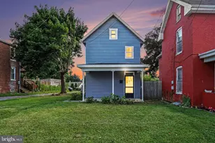 222 W 4th St, Waynesboro, PA 17268 - Photo 1