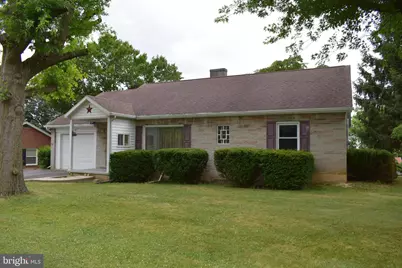 42 E Grandview Avenue, Mercersburg, PA 17236 - Photo 1