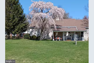 42 E Grandview Avenue, Mercersburg, PA 17236 - Photo 3