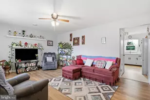 560 Wile Cir, Fayetteville, PA 17222 - Photo 13