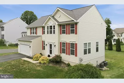 807 Crestwood Drive #106, Chambersburg, PA 17202 - Photo 3