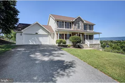 1724 Bell Avenue, Chambersburg, PA 17202 - Photo 1