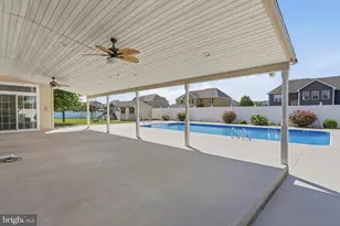 2419 Somerset Rd, Chambersburg, PA 17202 - Photo 11