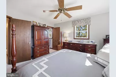 1001 E McKinley Street, Chambersburg, PA 17201 - Photo 25