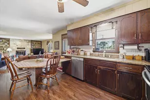 1001 E McKinley St, Chambersburg, PA 17201 - Photo 11