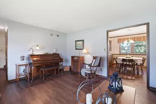 1001 E McKinley St, Chambersburg, PA 17201 - Photo 7