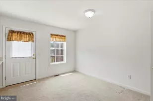 22 E 9th St, Waynesboro, PA 17268 - Photo 17