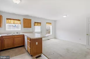 22 E 9th St, Waynesboro, PA 17268 - Photo 5