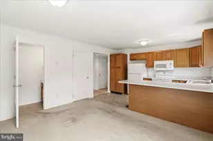 22 E 9th St, Waynesboro, PA 17268 - Photo 7