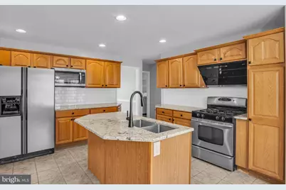 1731 Alligator Reef Avenue, Chambersburg, PA 17202 - Photo 15